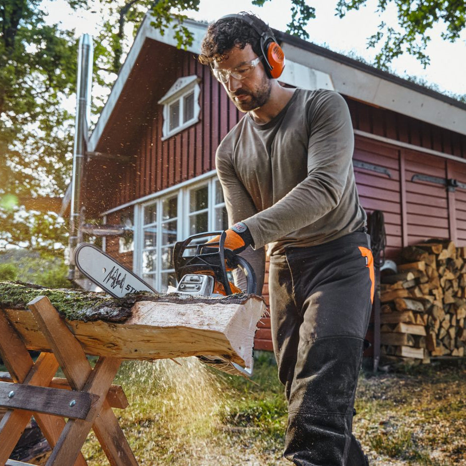 Performance Plus MS | Scie à chaine Stihl MS 162 | parfaite pour la coupe de bois de chauffage